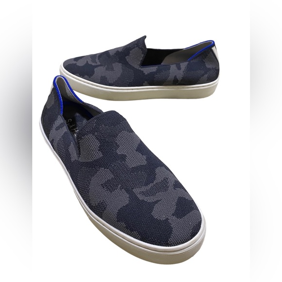 Rothy’s The Slip On Sneaker Grey Camo Print Comfort Casual Size 8.5 - Picture 2 of 10